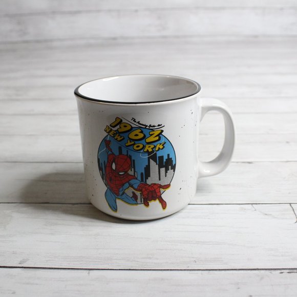 Marvel The Amazing Spiderman Coffee Cup 1962 New York Oversized 20 oz Mug - Picture 2 of 5